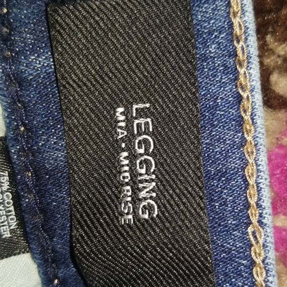 EXPRESS JEANS SIZE 00R - Picture 1 of 4